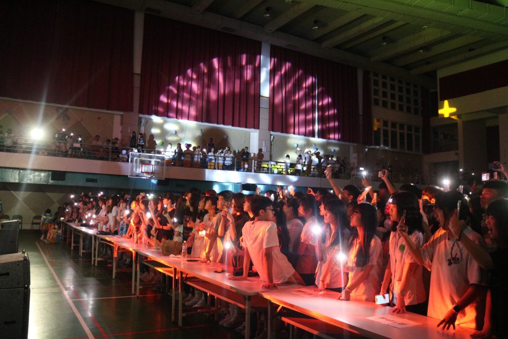 1130530畢業晚會代表照片