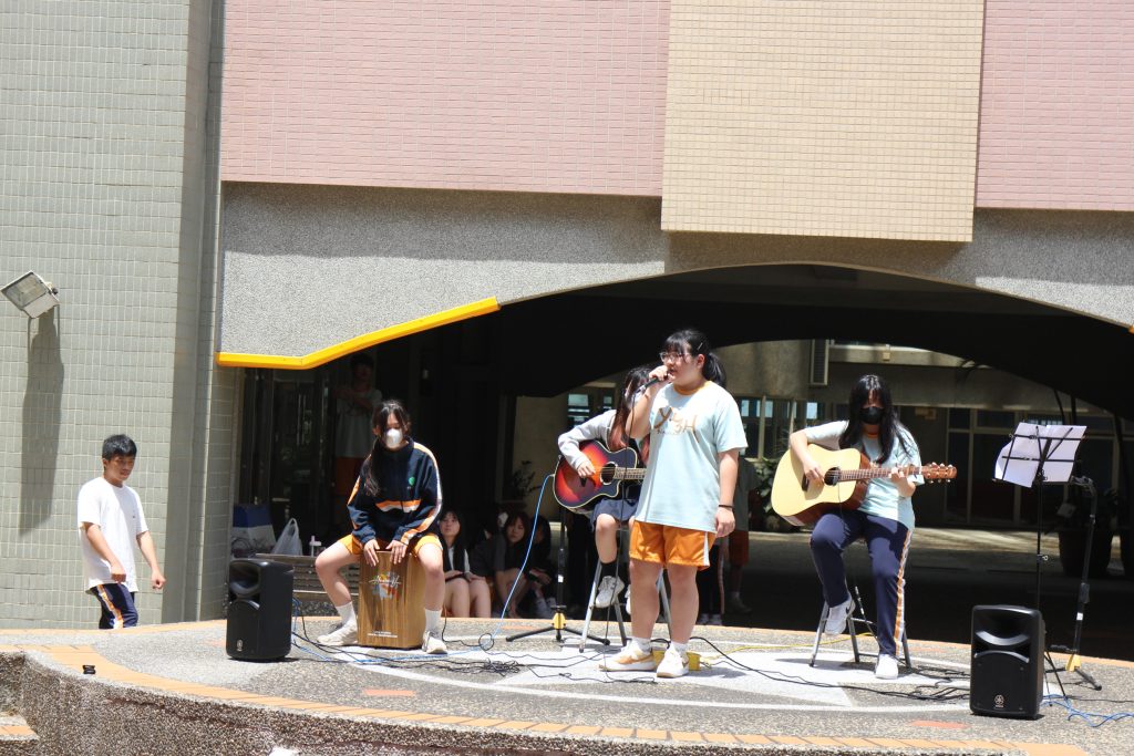 1140417吉他社快閃代表照片