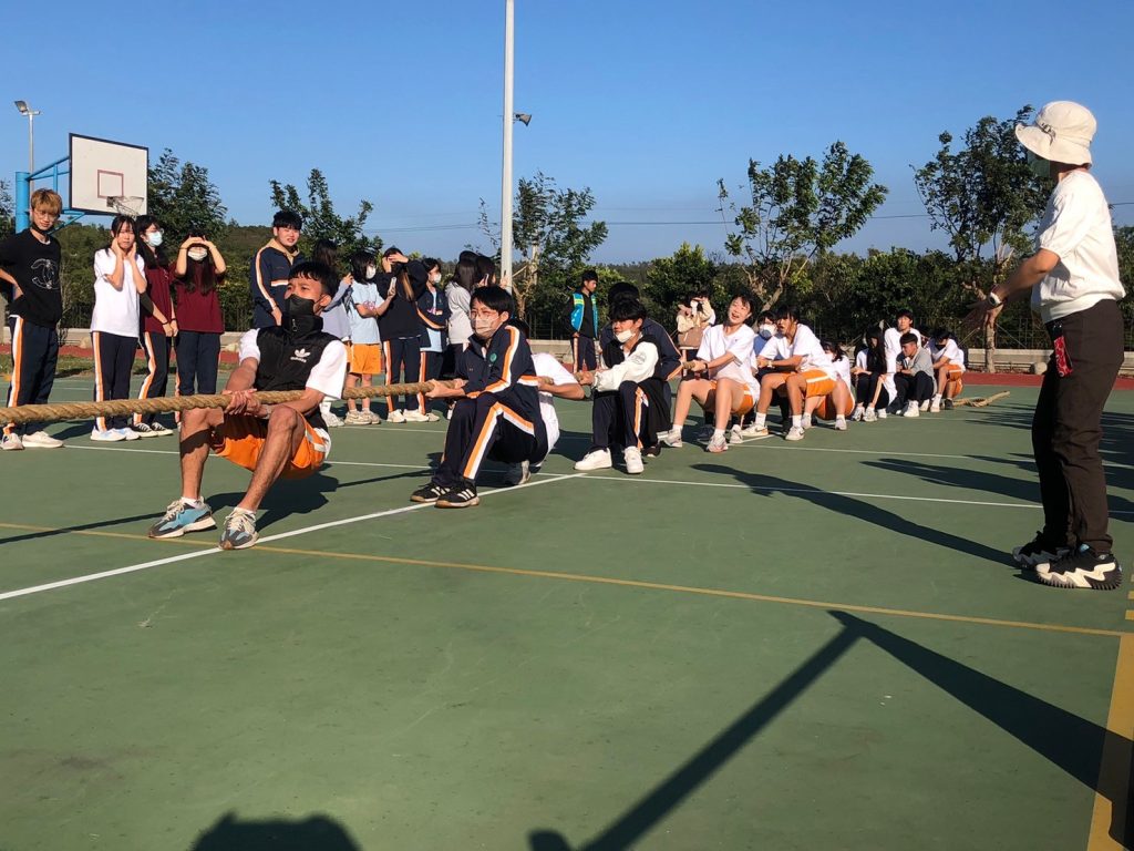 1121115班際拔河預賽代表照片